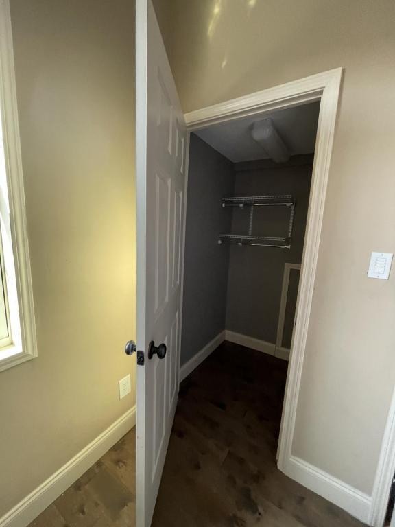Building Photo - 1570 Gray Hill Ct