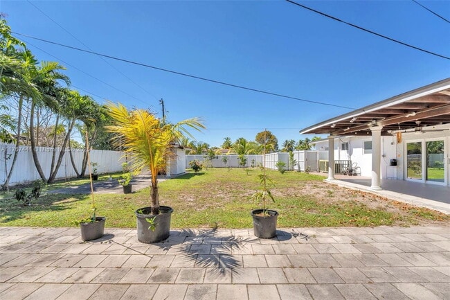 Building Photo - 4301 SW 85th Ave