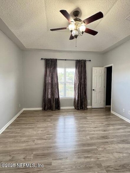 Building Photo - 9480 Grand Falls Dr