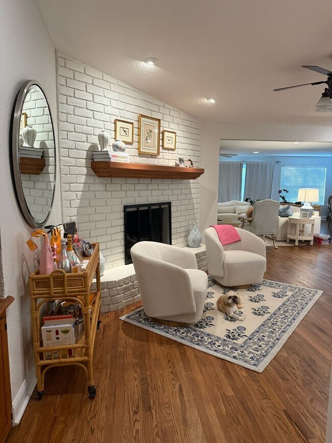 Building Photo - Overton Park home for Lease