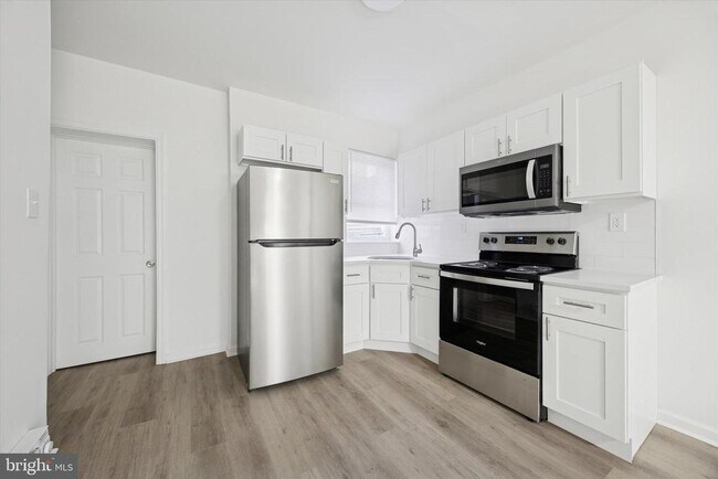 Building Photo - 5133 Reno St