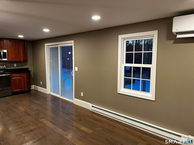 Building Photo - 244 Bigelow Hollow Rd