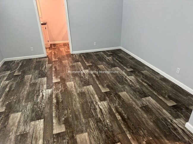 Building Photo - 2452 Ayerswood Dr