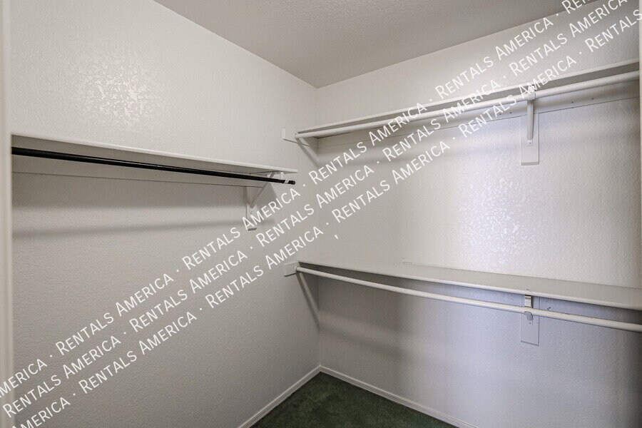 Building Photo - 5375 N 87th Ave