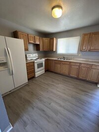 Building Photo - 1129 Crystal Pl