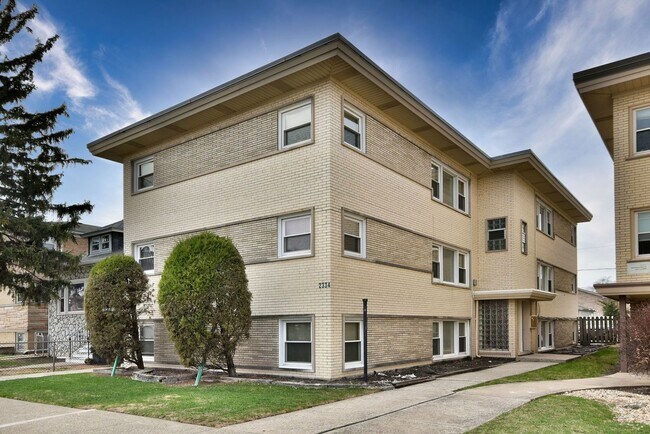 Building Photo - 2334 N 72nd Ct