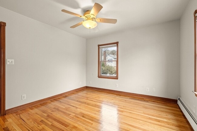 Building Photo - 10 Ernest Ave