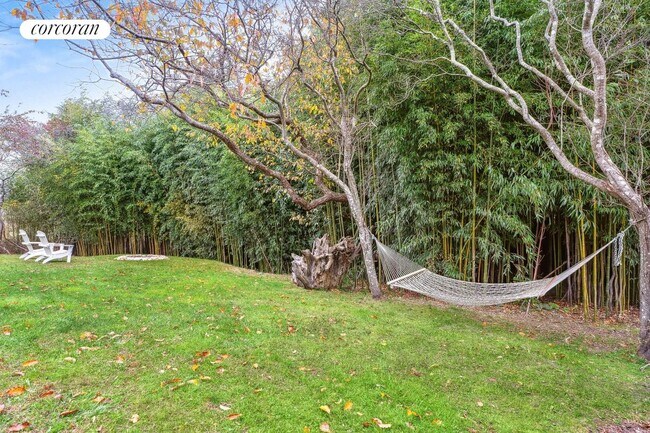 Building Photo - 39 Seaside Ave