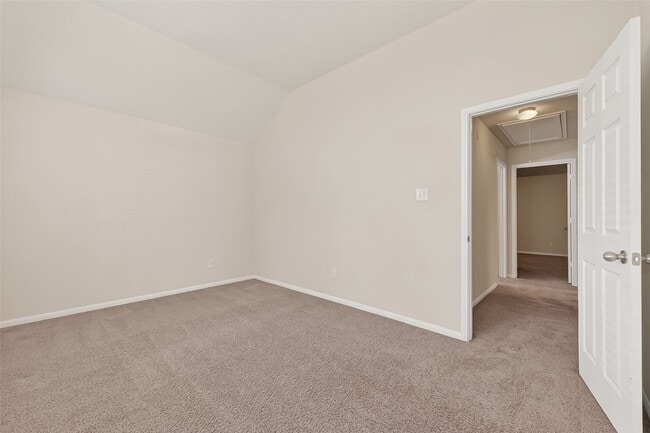 Building Photo - 3327 Tall Sycamore Trail