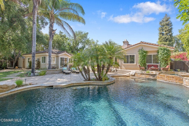 Building Photo - 758 Camino Dos Rios