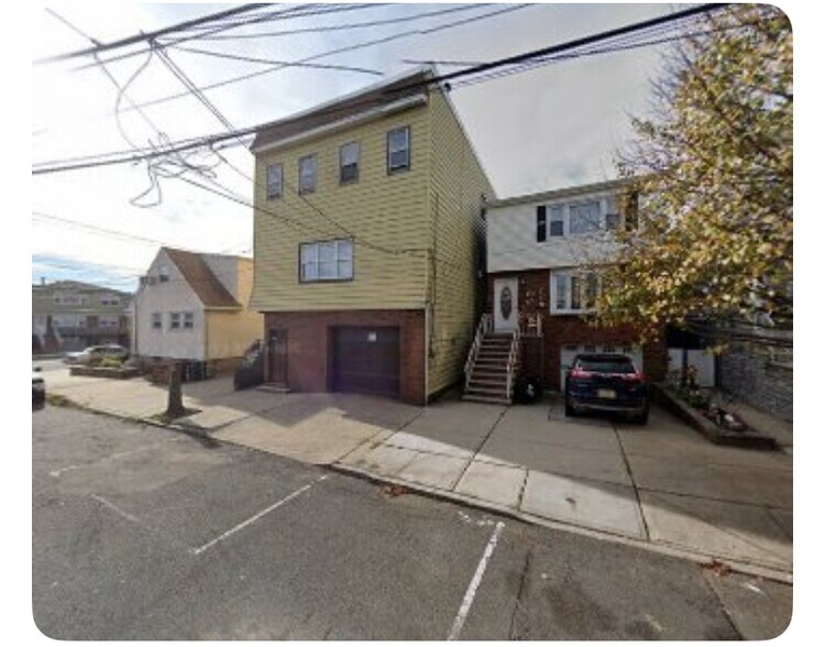 Building Photo - 88 E 26th St