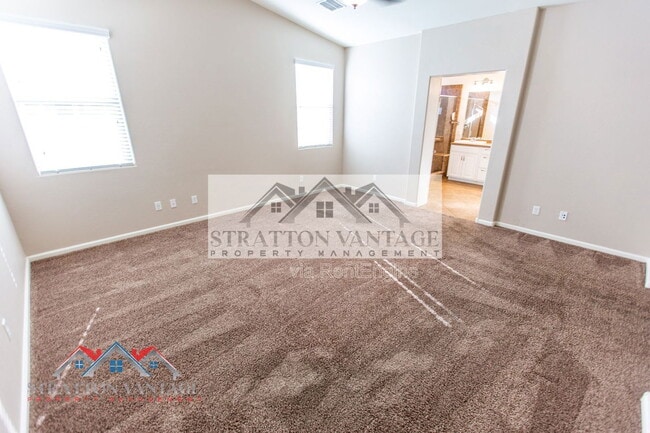 Building Photo - 7465 E Osage Ave