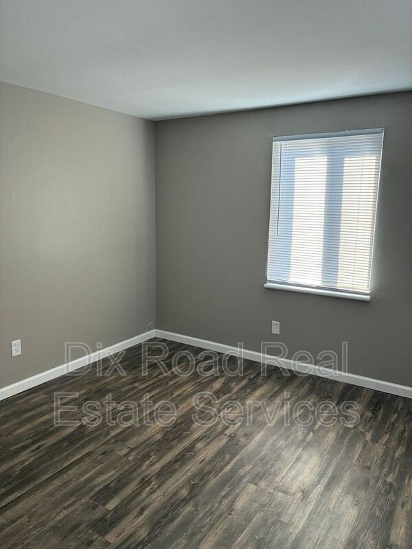 Building Photo - 7742 Harshmanville Rd