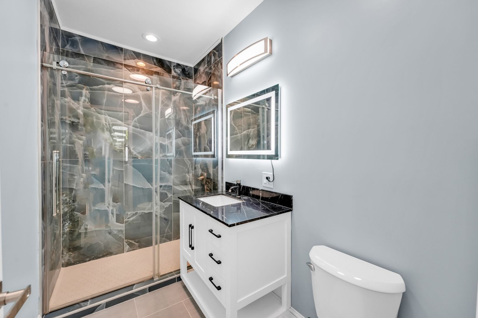 Building Photo - 1115 N Taylor Ave