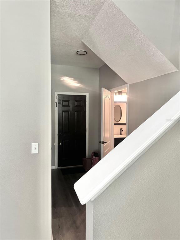 Building Photo - 8427 Blue Rock Dr