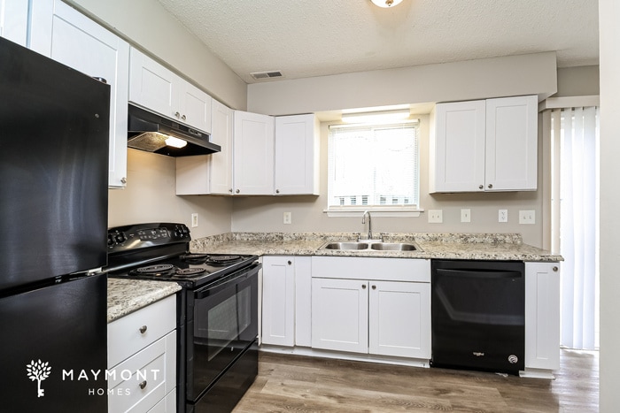 Building Photo - 6153 Bent Tree Ct