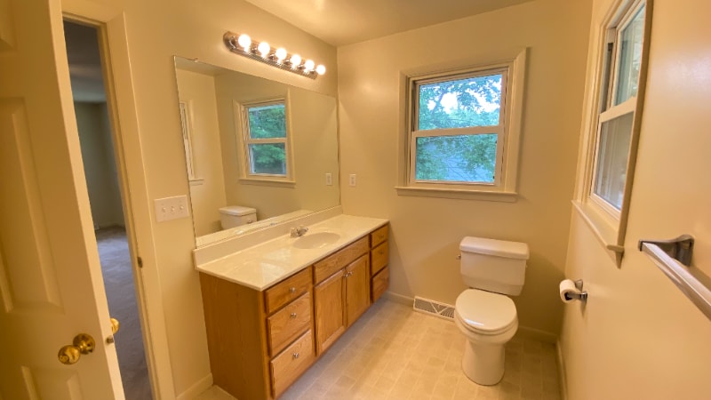 Building Photo - 604 Via Ponderosa