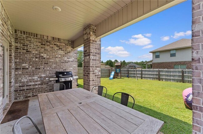 Building Photo - 6346 Blueberry court
