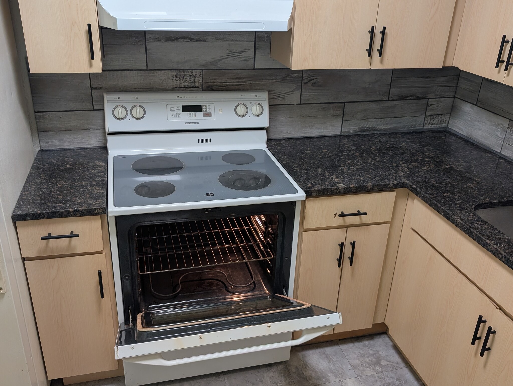 Building Photo - 4512 E 10th Ave