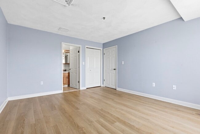 Building Photo - 39 Parlin St