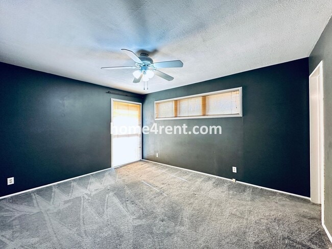 Building Photo - Charming Ranch Style, Prairie Village Home w/ a Fenced Yard, Updated Baths, and All Appliances In...