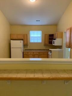 Building Photo - 2068 Polk Ln