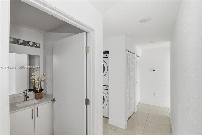 Building Photo - 25874 SW 144th Ct