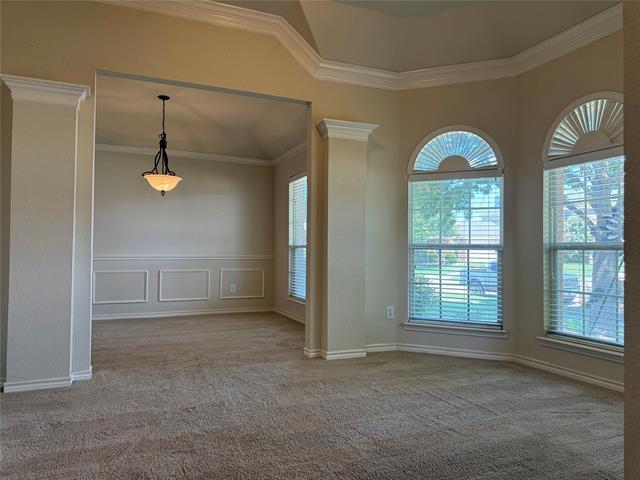 Building Photo - 1435 Kingsley Dr