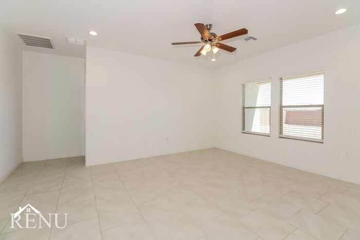 Building Photo - 13346 N Jessett Ln