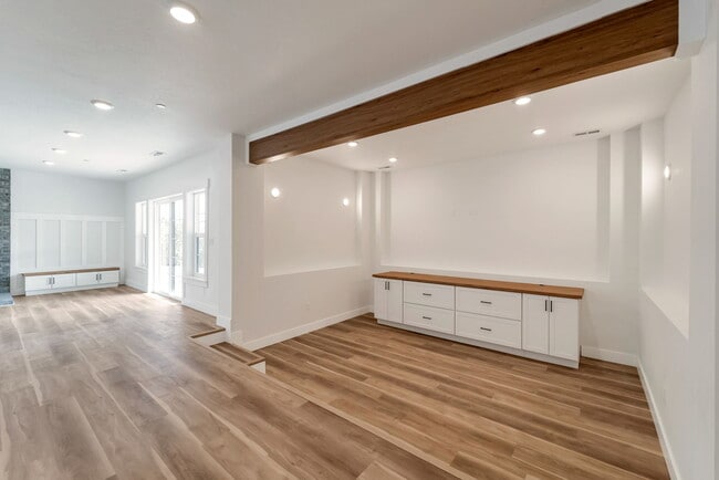 Building Photo - 14534 S Shaggy Mountain Rd