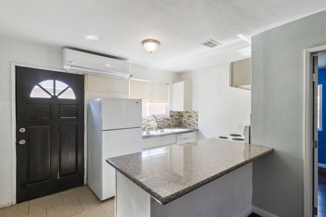 Building Photo - 53385 Eisenhower Dr