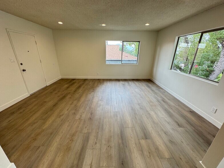 Building Photo - 1152 Ruberta Ave