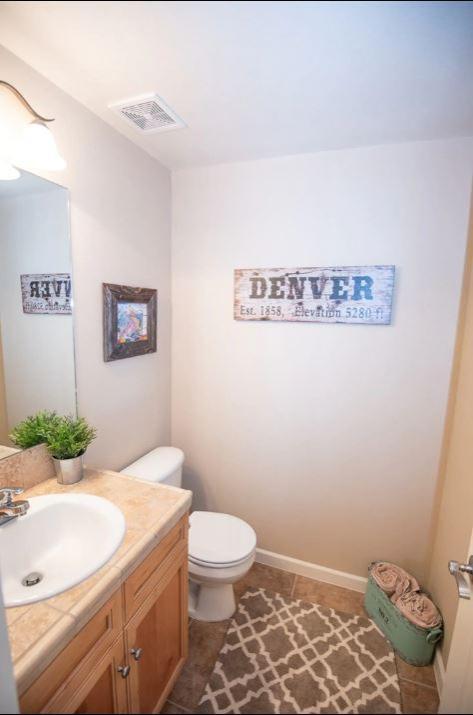 Building Photo - 180 Spinner Ct