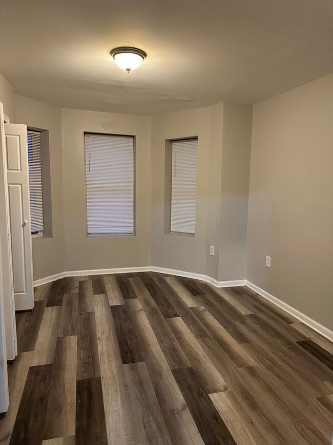 Building Photo - Spacious, Newly Renovated Home! Central Air! Finished Basement! W/D! Double Level Rear Deck! Avai...