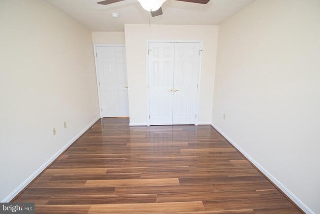 Building Photo - 45522 Westmeath Way