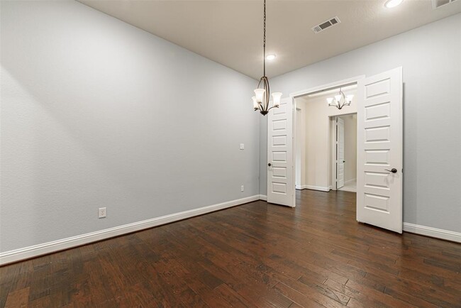 Building Photo - 28225 Beckwood Dr
