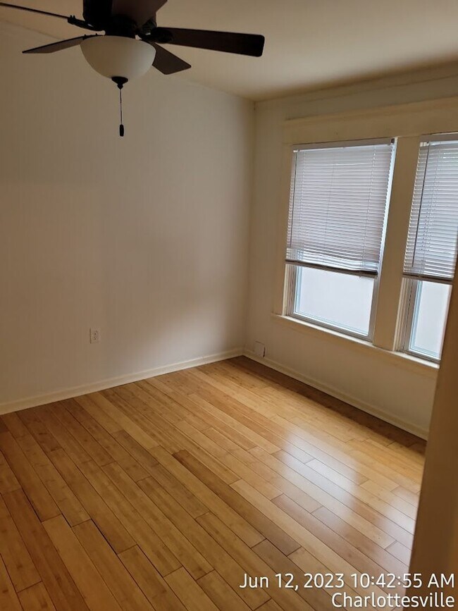 Building Photo - 2027-2028 School Year Available  / 6 BR, 3 Bath house within walking distance of UVA grounds and ...