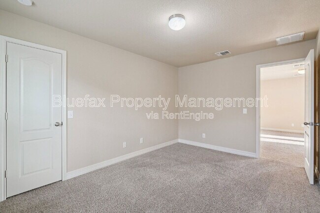 Building Photo - 10750 Gentle Fox Bay