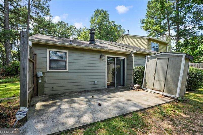 Building Photo - 76 Sandalwood Cir