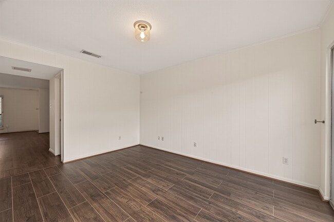 Building Photo - 6418 Olympia Dr