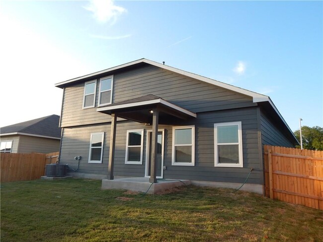 Building Photo - 1412 Fort Dessau Rd