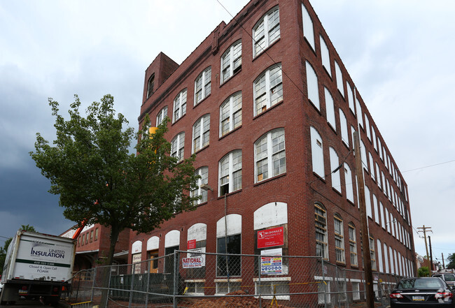 Building Photo - Beech Street Factory