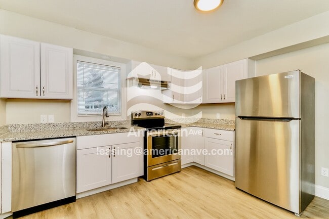 Building Photo - 1620 Catalpa St