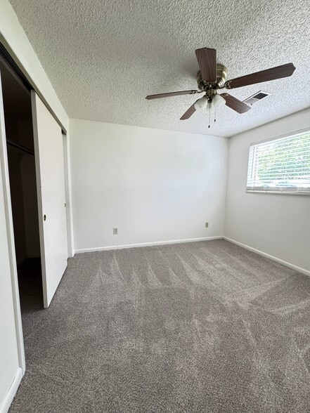 Front Bedroom - 1412 Kay St