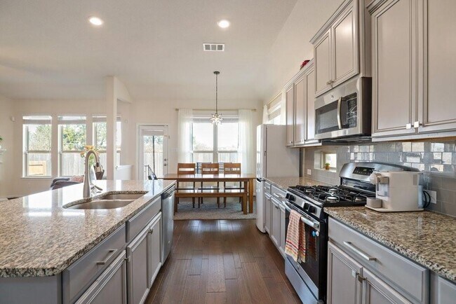 Building Photo - 4027 Flowstone Ln