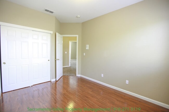 Building Photo - 2400 Snowy Egret Ct