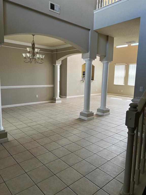 Building Photo - 2706 Bartlet Dr