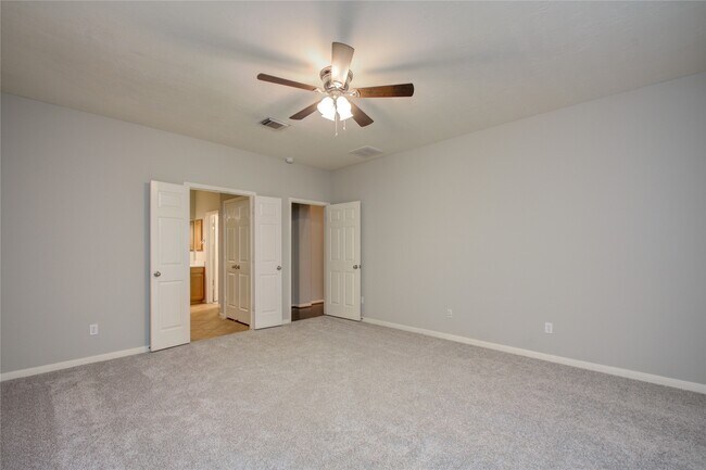 Building Photo - 6411 Hope Wood Mills Dr