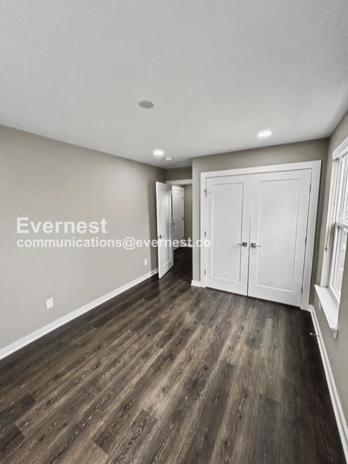 Building Photo - 608 Mason Ward Pl