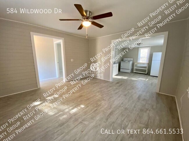 Building Photo - 584 Wildwood Dr